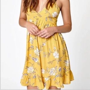 Kendall and Kylie Yellow Floral Sundress Large
